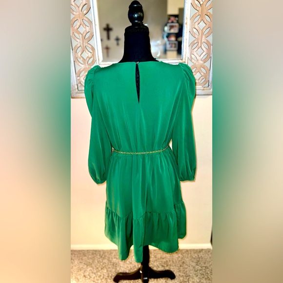 🤩 NEW LISTING! NY & Co Green Tiered DressWomen’s Sz Medium Pullover Button - Picture 4 of 9